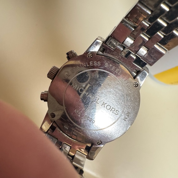 Michael Kors Watch with Diamonds MK5020 - Picture 4 of 4